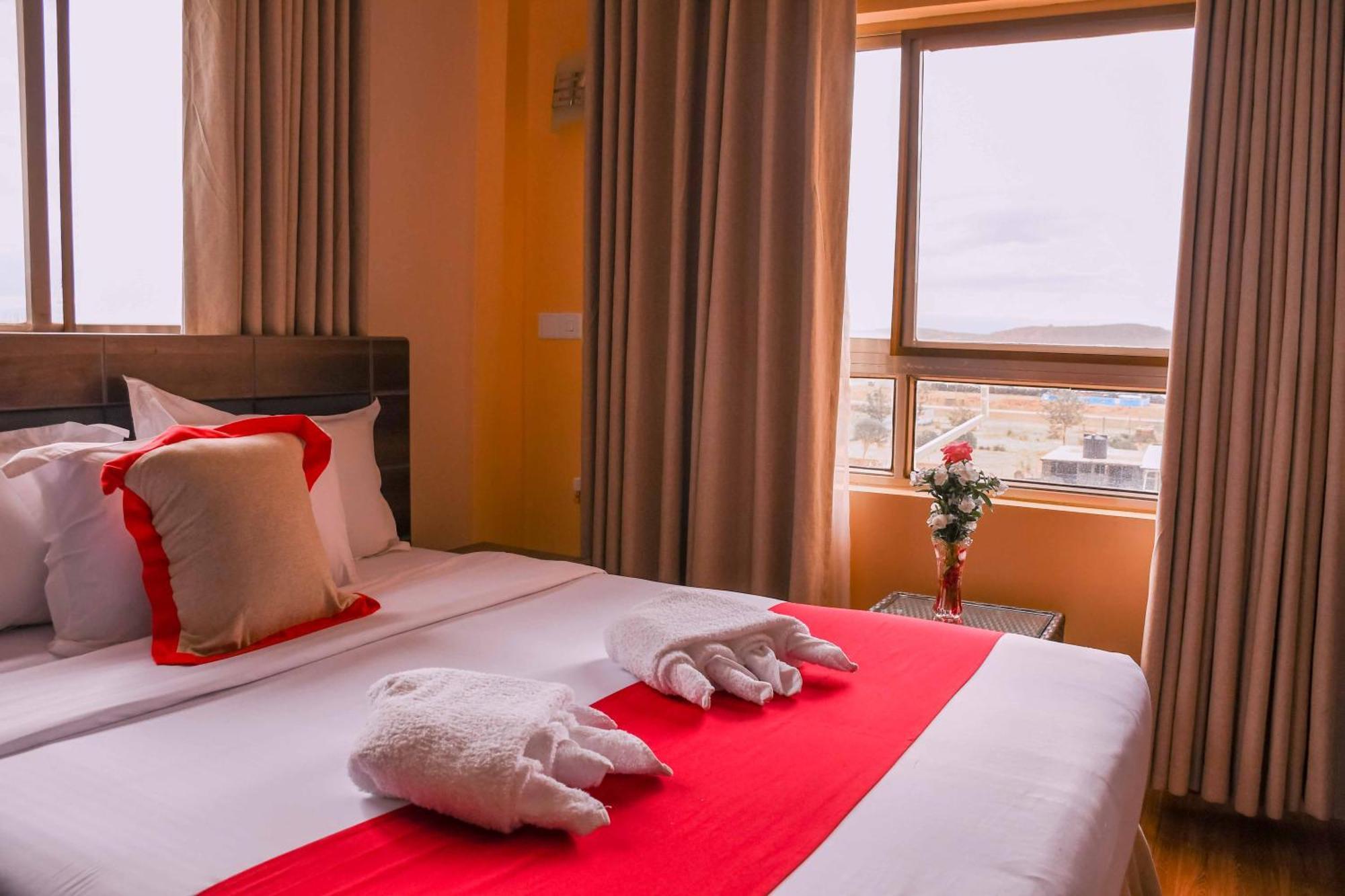 Buraha Zenoni Hotel And Resort Nakuru Exteriör bild