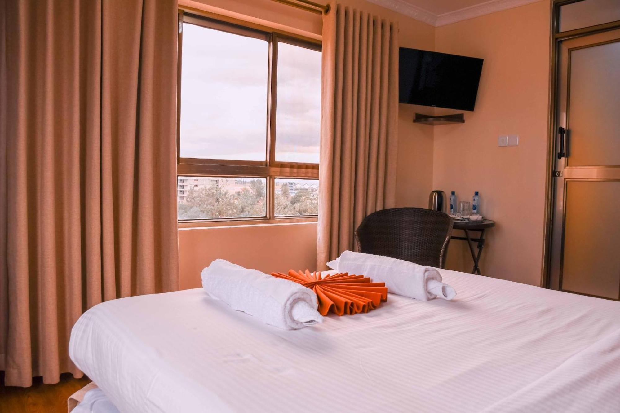 Buraha Zenoni Hotel And Resort Nakuru Exteriör bild