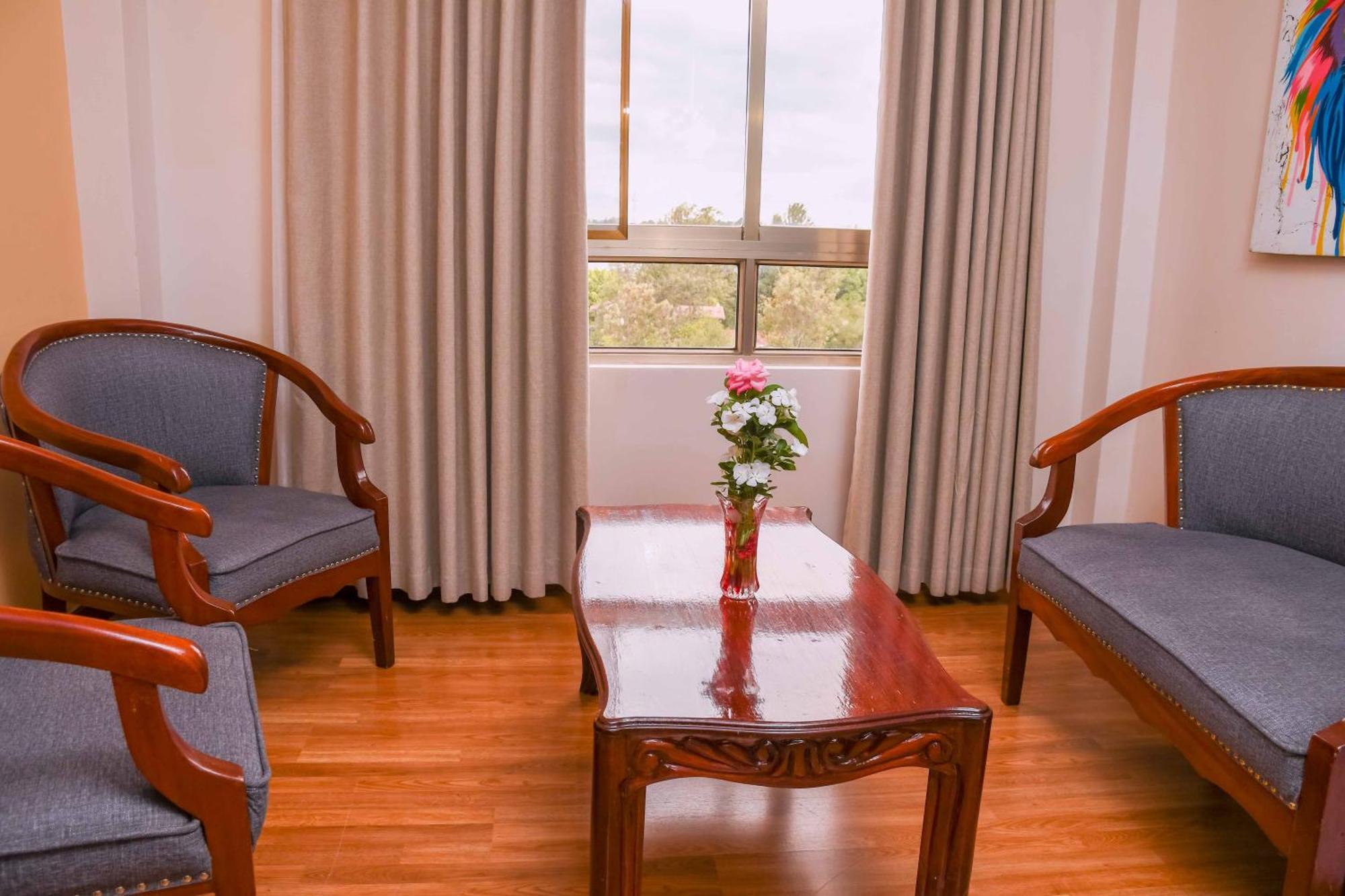 Buraha Zenoni Hotel And Resort Nakuru Exteriör bild
