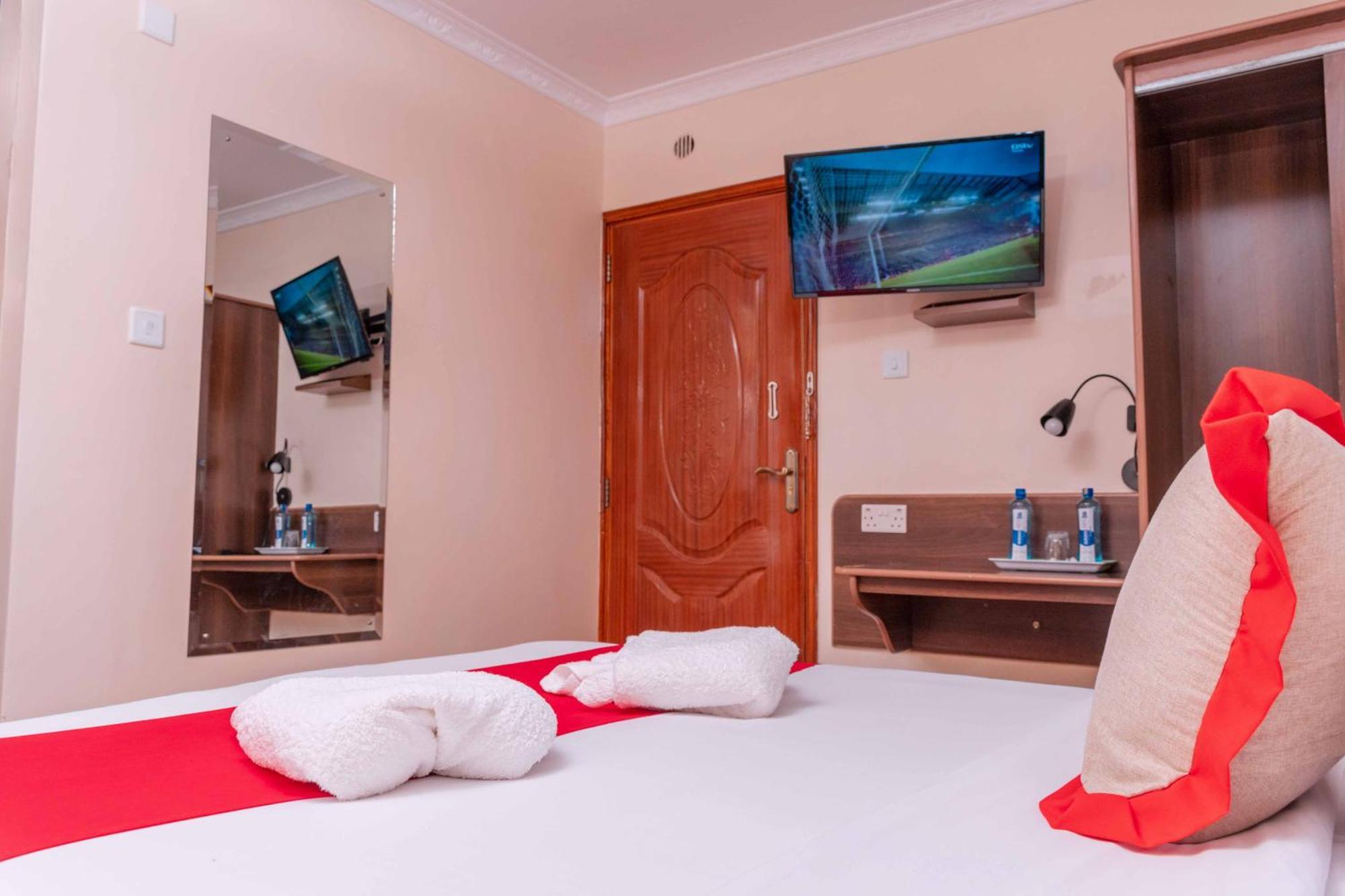 Buraha Zenoni Hotel And Resort Nakuru Exteriör bild