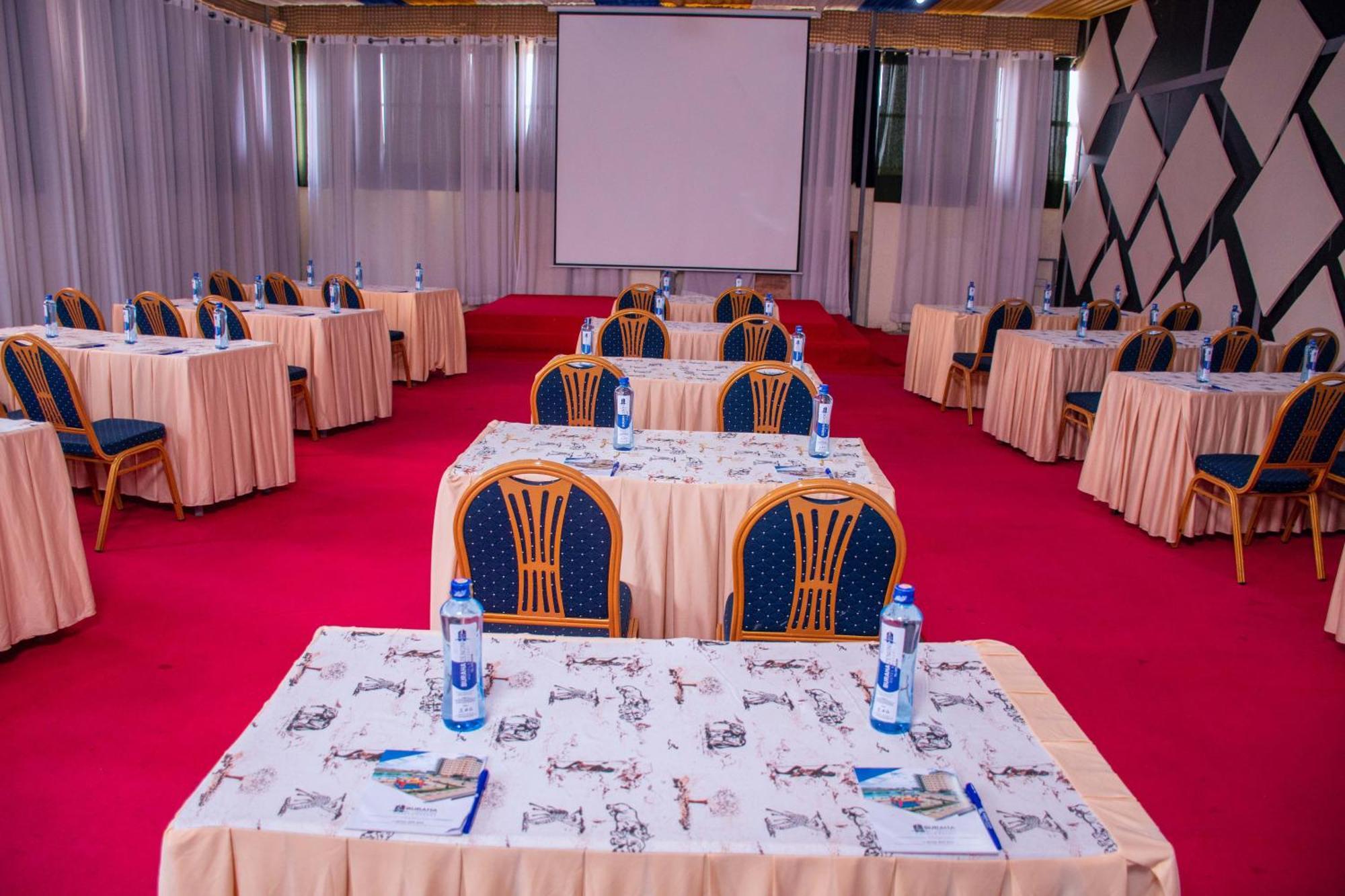 Buraha Zenoni Hotel And Resort Nakuru Exteriör bild